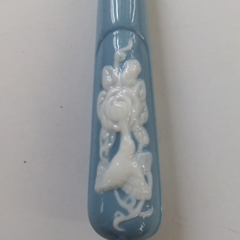 Avon Hummingbird Cake Server